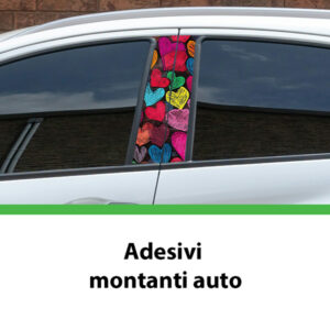 Adesivi per montanti auto Cuori in vinile con grafica romantica rossa su auto bianca