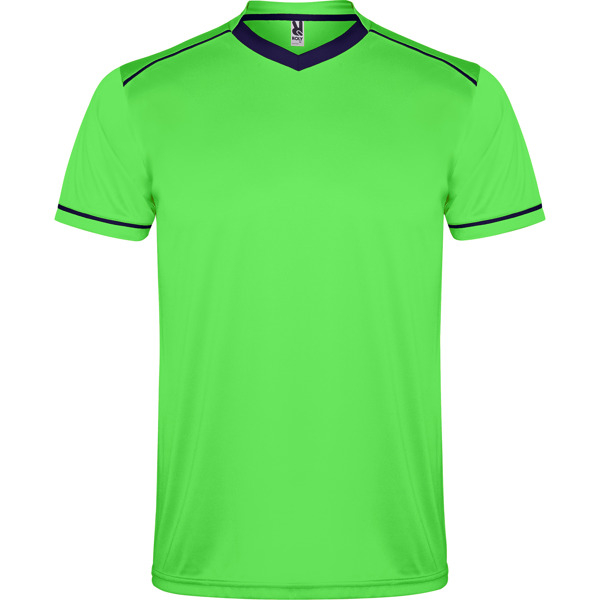 Vista frontale della t-shirt sportiva bicolore verde fluo con scollo a V e bordini blu scuro